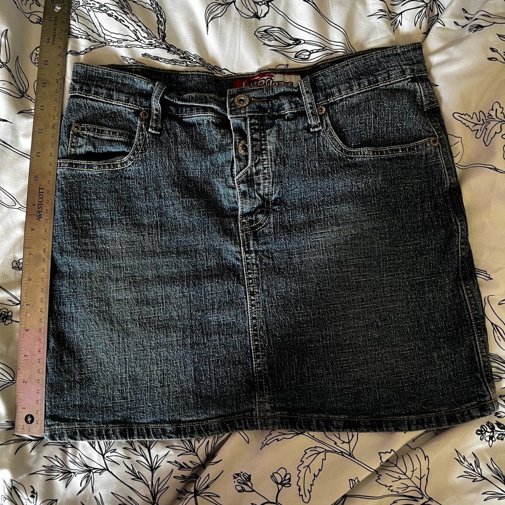 Lazer Jeans size 7 Jean miniskirt